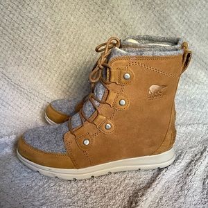 Sorel Joan Boots